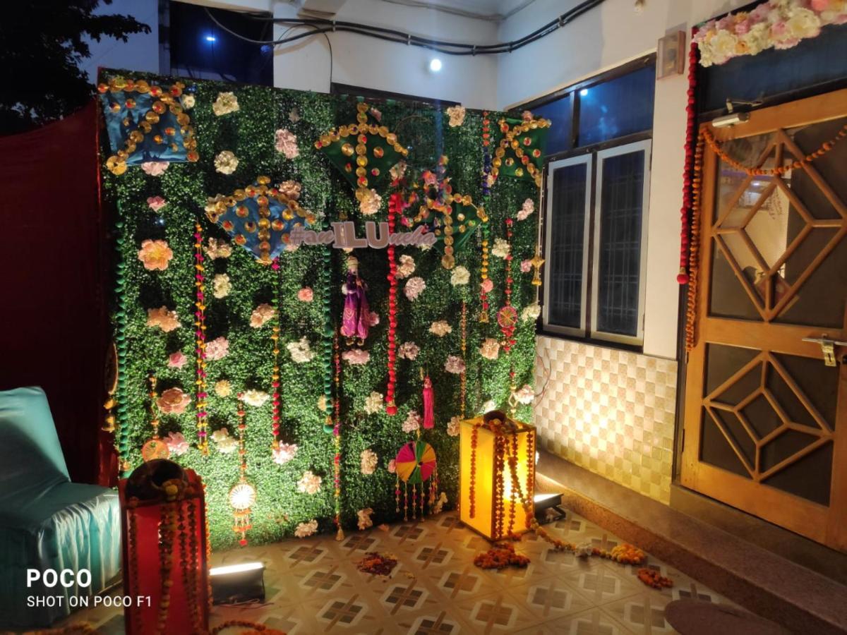 Surabhi Garden Inn 勒克瑙 外观 照片