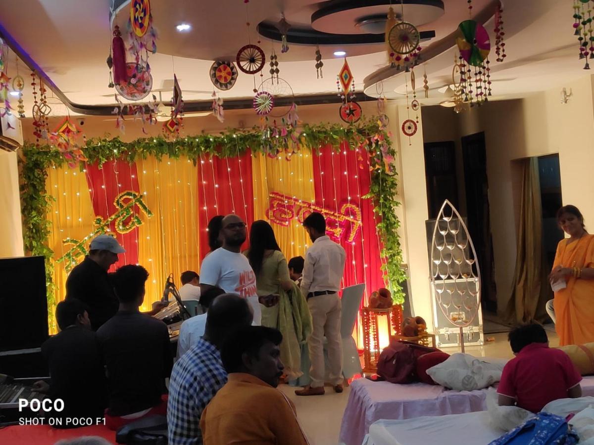 Surabhi Garden Inn 勒克瑙 外观 照片